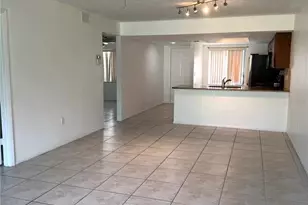 7750 Eagle Creek Dr, Sarasota, FL 34243 - Photo 2