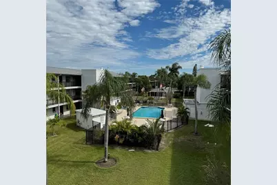 4050 4th Street N #218, Saint Petersburg, FL 33703 - Photo 1