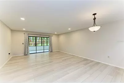 813 Spring Lakes Boulevard, Bradenton, FL 34210 - Photo 6