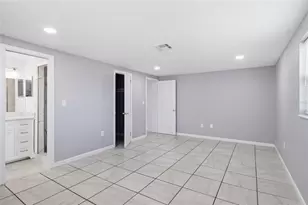 1786 Coconut Dr, Venice, FL 34293 - Photo 24