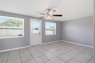 1786 Coconut Dr, Venice, FL 34293 - Photo 28