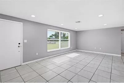 1786 Coconut Drive, Venice, FL 34293 - Photo 8