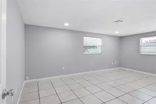1786 Coconut Dr, Venice, FL 34293 - Photo 22