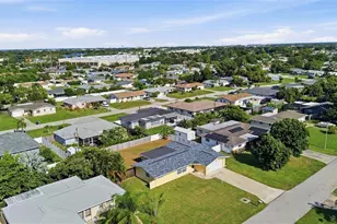1786 Coconut Dr, Venice, FL 34293 - Photo 40