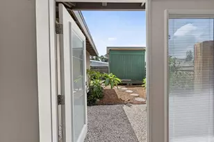 2350 Loma Linda St, Sarasota, FL 34239 - Photo 20