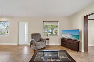 2350 Loma Linda St, Sarasota, FL 34239 - Photo 12