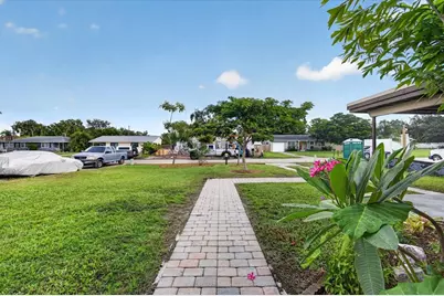 2350 Loma Linda Street, Sarasota, FL 34239 - Photo 6