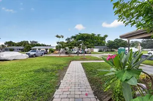 2350 Loma Linda St, Sarasota, FL 34239 - Photo 6