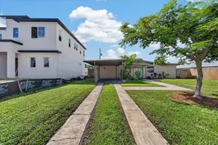 2350 Loma Linda St, Sarasota, FL 34239 - Photo 4