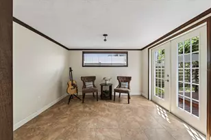 2350 Loma Linda St, Sarasota, FL 34239 - Photo 16