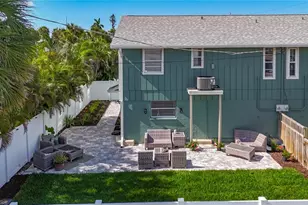 202 Peacock Ln, Holmes Beach, FL 34217 - Photo 34