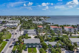 202 Peacock Ln, Holmes Beach, FL 34217 - Photo 58