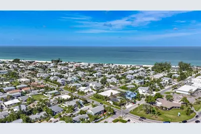 202 Peacock  Unit B Lane #B, Holmes Beach, FL 34217 - Photo 46