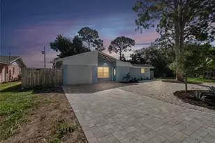 420 Melody Cir, Sarasota, FL 34237 - Photo 32