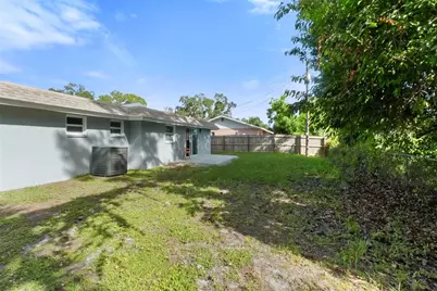 420 Melody Circle, Sarasota, FL 34237 - Photo 30