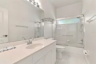 4304 Balmoral Way, Sarasota, FL 34238 - Photo 16