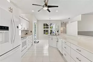 4304 Balmoral Way, Sarasota, FL 34238 - Photo 10