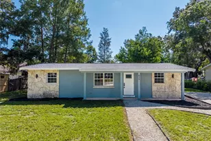 639 Hand Ave, Sarasota, FL 34232 - Photo 2