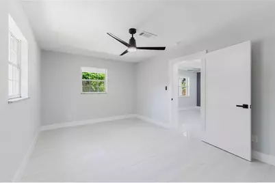 639 Hand Avenue, Sarasota, FL 34232 - Photo 20
