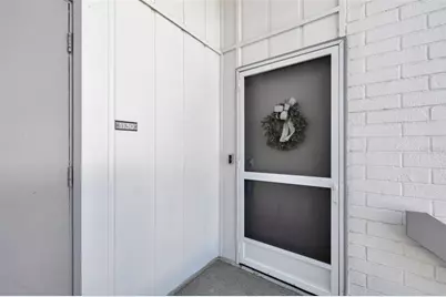 1130 W Peppertree Lane #118, Sarasota, FL 34242 - Photo 8