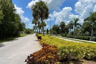 1601 Midlothian St, Sarasota, FL 34234 - Photo 36