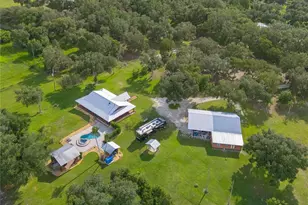 15190 Leeann Rd, Sarasota, FL 34240 - Photo 2