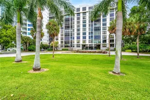 707 S Gulfstream Ave, Sarasota, FL 34236 - Photo 2