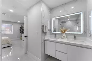 1180 NW 124 Pl, Miami, FL 33182 - Photo 10