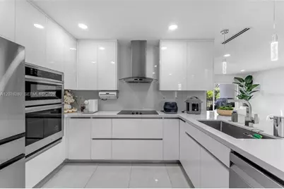 1180 NW 124th Place #208, Miami, FL 33182 - Photo 4
