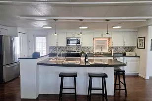 415 Oakwood Blvd W, Sarasota, FL 34237 - Photo 14