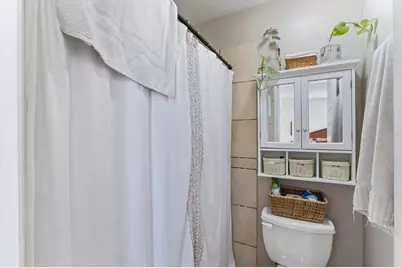 903 Byron Lane, Sarasota, FL 34243 - Photo 24