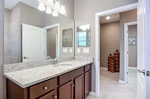 24137 Spartina Dr, Venice, FL 34293 - Photo 20