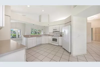 4451 Deer Trail Boulevard, Sarasota, FL 34238 - Photo 18
