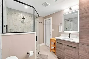 2303 Constitution Blvd, Sarasota, FL 34231 - Photo 36