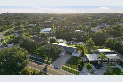 2303 Constitution Boulevard, Sarasota, FL 34231 - Photo 1