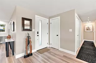 2303 Constitution Blvd, Sarasota, FL 34231 - Photo 6