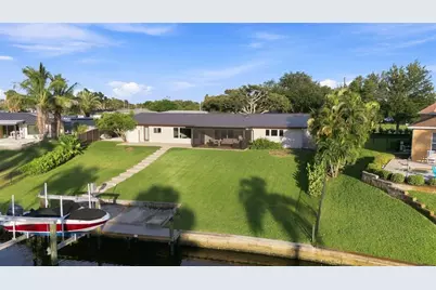 2303 Constitution Boulevard, Sarasota, FL 34231 - Photo 50