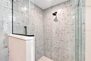 2303 Constitution Blvd, Sarasota, FL 34231 - Photo 38