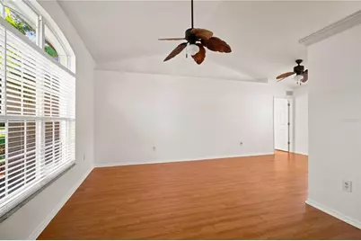 732 Plum Tree Lane, Sarasota, FL 34243 - Photo 10