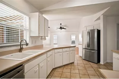 732 Plum Tree Lane, Sarasota, FL 34243 - Photo 14