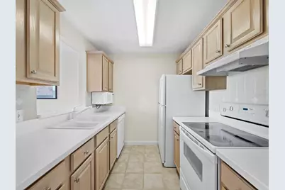 750 N Tamiami Trail #906, Sarasota, FL 34236 - Photo 14