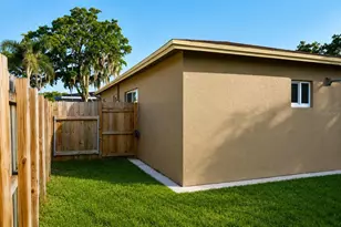 5160 SW 8th St, Margate, FL 33068 - Photo 18