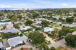 213 Firenze Ave W, Venice, FL 34285 - Photo 42