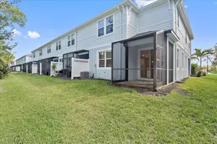 3000 Via Sienna Cir, Sarasota, FL 34243 - Photo 30