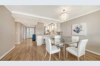 1075 Gulf Of Mexico Drive #303, Longboat Key, FL 34228 - Photo 22