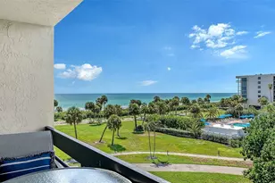 1075 Gulf of Mexico Dr, Longboat Key, FL 34228 - Photo 14