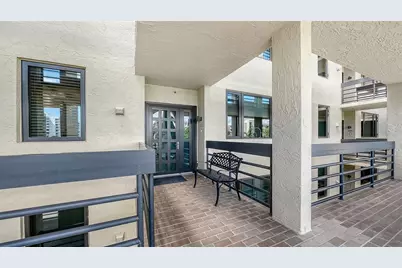 1075 Gulf Of Mexico Drive #303, Longboat Key, FL 34228 - Photo 4