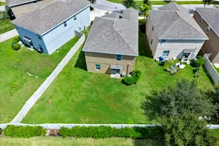 4924 Reflecting Pond Cir, Wimauma, FL 33598 - Photo 12