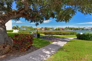 6157 Midnight Pass Rd, Sarasota, FL 34242 - Photo 32