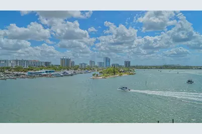 464 Golden Gate Point #702, Sarasota, FL 34236 - Photo 16